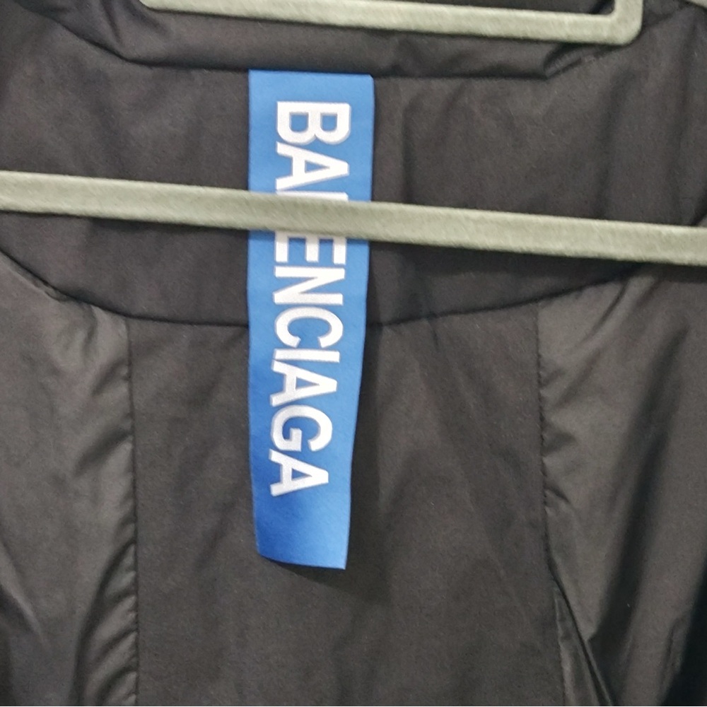 Balenciaga Technical Fabric Series Zip-Up Puffer Jacket - Picture 10 of 14